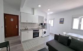 Apartamento del arte en Toledo by beBalmy